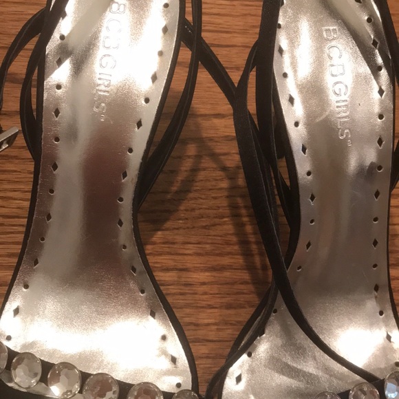 New BCBG ankle strap sandal black 7.5 - Picture 3 of 8